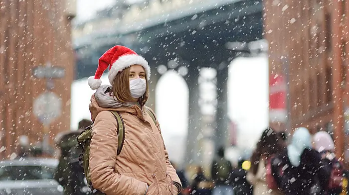 It’s not beginning to look a lot like Christmas in New York Image