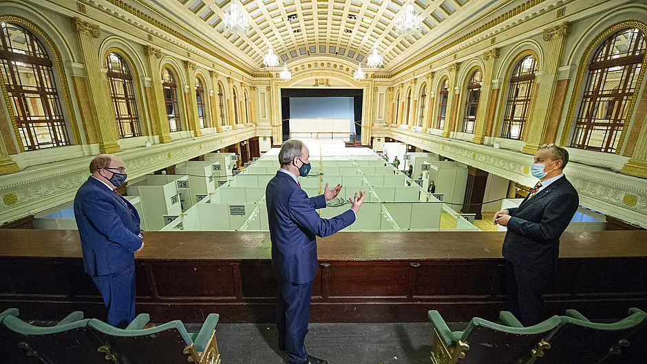 Walk-in Covid vaccination clinic at Cork City Hall today Image