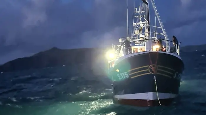 Beara RNLI's late night assist of local fishing vessel Image