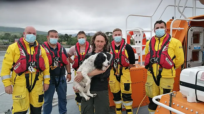 Kayaker and 'Lucky' the dog rescued after overnight on Dursey's Calf and Bull Rock Image