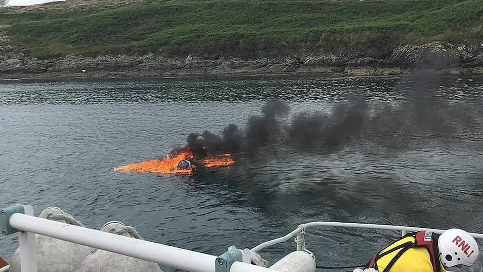 Crew taken off burning rib before it sinks off Sherkin Image