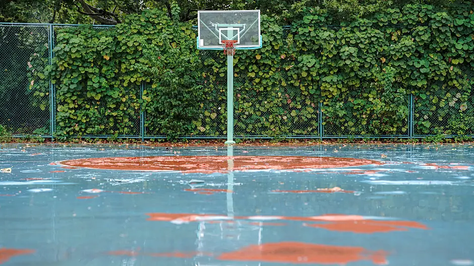 'It's time to open up indoor sports,' pleads frustrated Bantry basketball coach Image