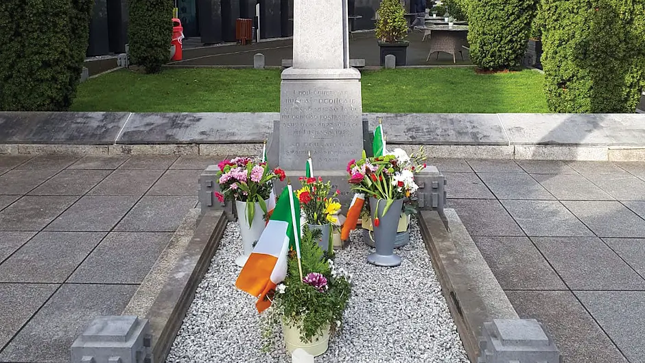 Tradition of Valentine’s flowers for Michael Collins continues Image