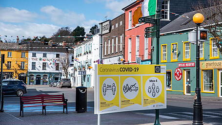 Businesses want go-ahead to erect outdoor canopies Image