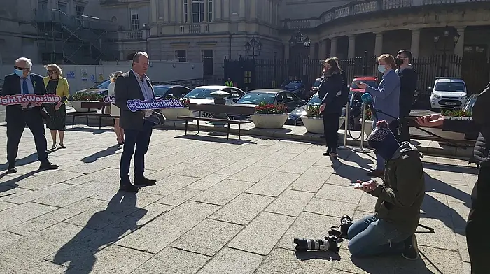 Deputy Collins calls for churches to reopen for Easter services Image