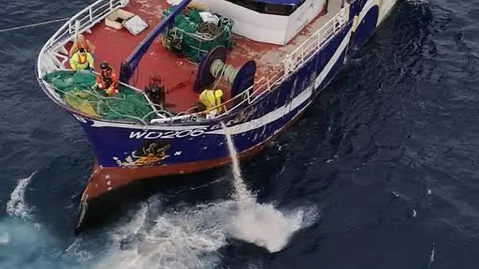 BREAKING: Ellie Adhamh trawler sinks off Bull Rock Image