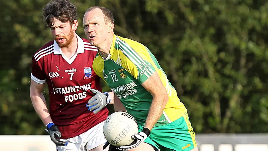 St James outclass Bal to show they mean business  Image