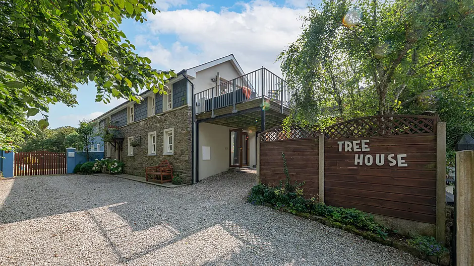 The Tree House exudes luxury with its quality finishes and attention to detail both inside and out.
