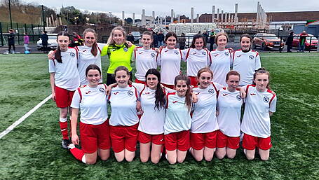 Hurley and O’Sullivan strikes help West Cork make history Image