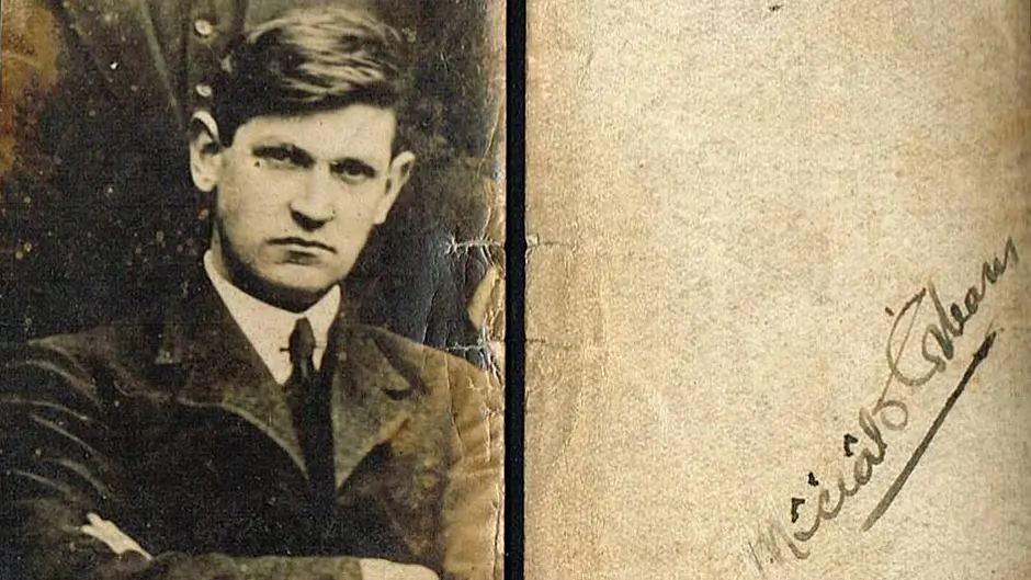 Photos of Collins up for auction Image