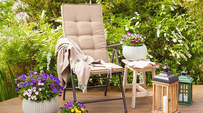 12 top tips for making your garden more relaxing with VidaXL Image