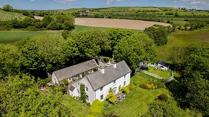 HOUSE OF THE WEEK: Five-bed in Clonakilty with cottage for €1.1m Image