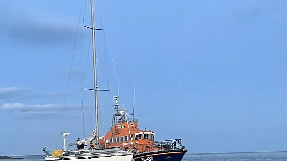 Courtmac RNLI rescue stricken yacht Image