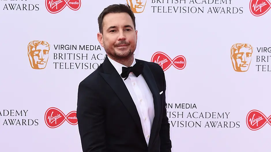 Line of Duty star Martin Compston spotted enjoying holiday in West Cork Image