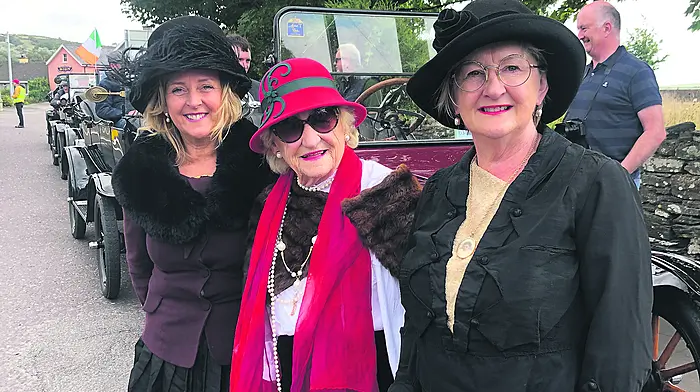 Elaine Connolly with Noreen Minihan and Ber Kirby in period costume for the Collins commemoration event in Clonakilty.