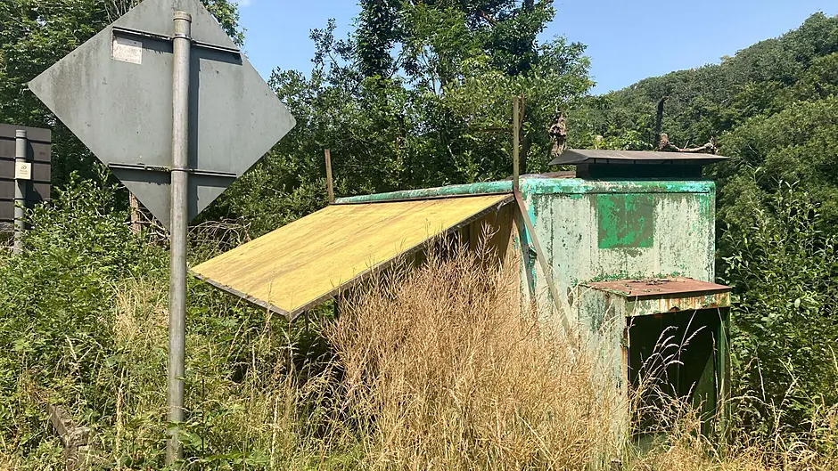 Rotting chip van is finally ‘taken away’ from busy national route Image