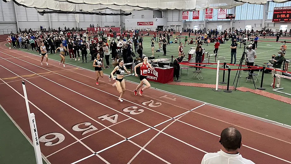Roisin Willis - daughter of Bandon Olympian Breeda Dennehy-Willis - smashes US high school indoor 800m record Image