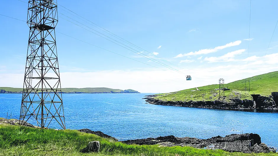 Dursey islanders caught in middle as time runs out for crucial access Image