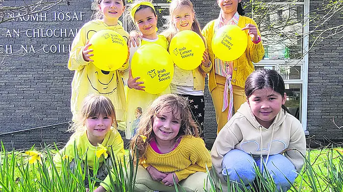 Sara Pattwell, Nela Horvathora, Cara Ryan, Kriti Shiva Prakash, Kaya Smolkowiczv, Aisla Curtis and Alexandra Deasy, all  pupils from St Joseph’s Girls NSin Clonakilty supporting Daffodil Day.  (Photo: Gearóid Holland)