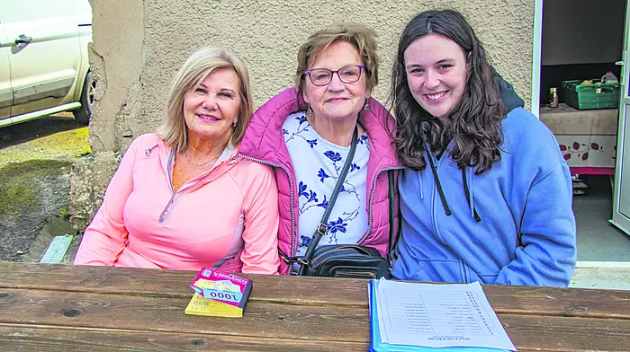 At a cheval fundraiser in aid of the cardiac unit of Cork University Hospital at O’Donovan’s pub in Castlefreke  were Maura Savage, Ann Tully and Clodagh Walsh.(Photo: Gearóid Holland)