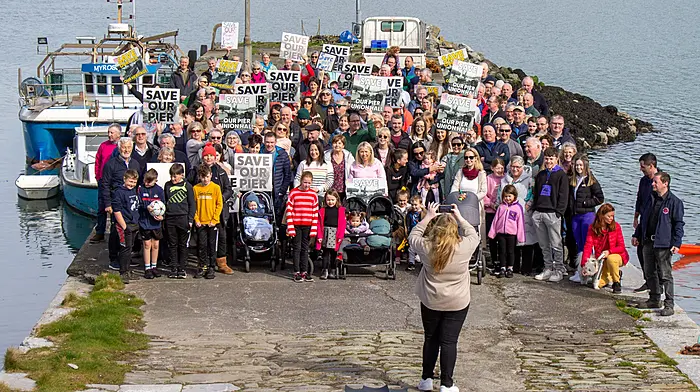 PIER PRESSURE: Union Hall locals protest Keelbeg closure Image