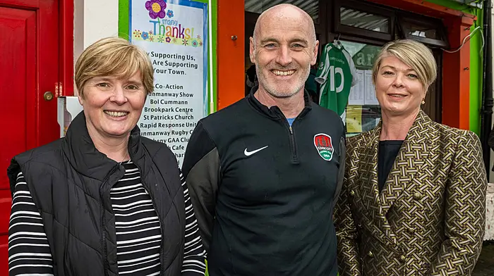 Majella Duggan and Siobhán Calnan from Dunmanway Hospital with Noel Murray, Dunmanway at the Tar Isteach anniversary celebrations. (Photo: Andy Gibson)