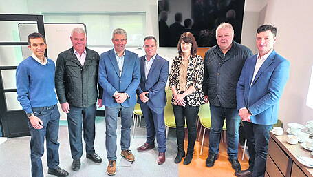 Oireachtas members pay visit to innovative Farm Zero C Image