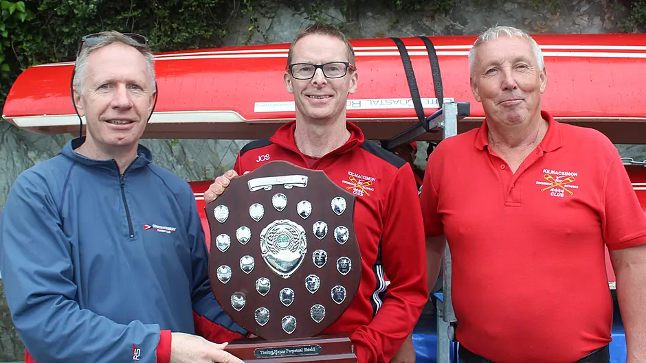 Hat-trick of senior wins for Kilmacsimon rowers Image