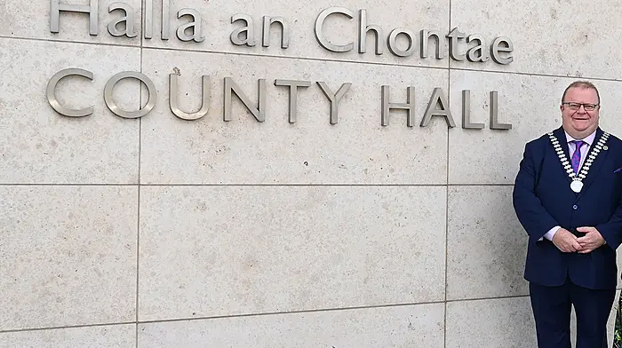 Council to send 14 on three-city trips to US Image