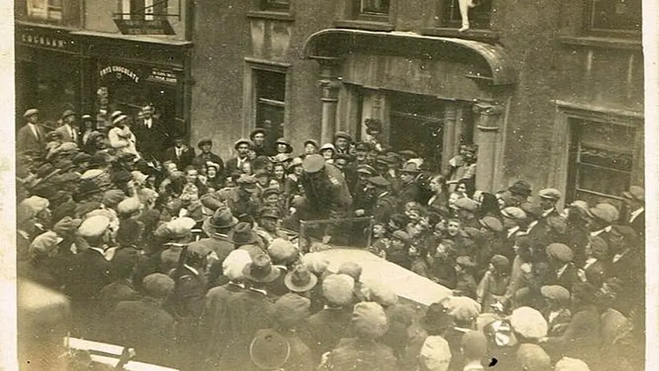 Michael Collins Eldon photo sells for twice its estimate at auction Image