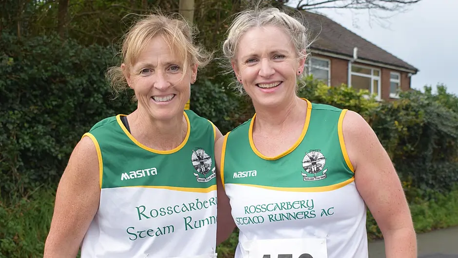 Skibb 10-mile winner warming up for Valencia Marathon Image
