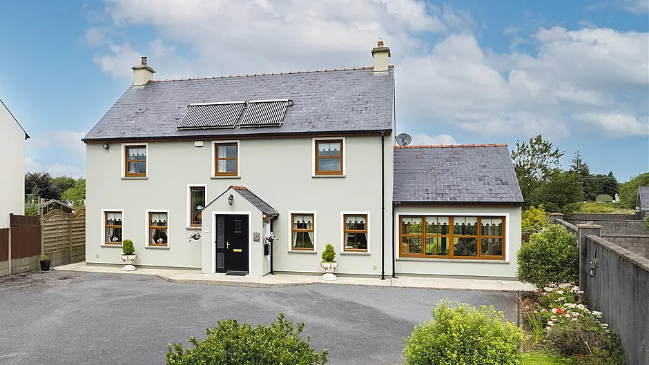 HOUSE OF THE WEEK: Well-kept family home near Dunmanway for €420,000 Image