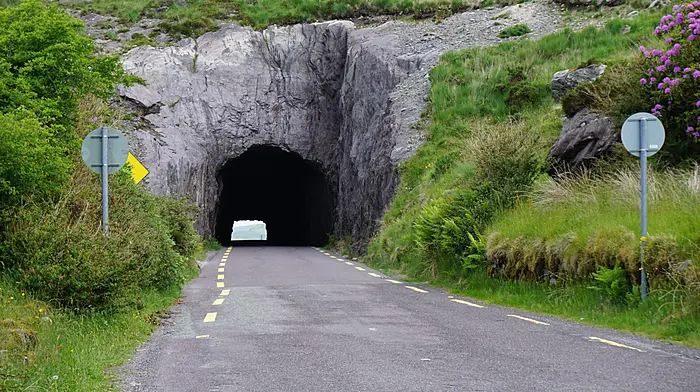 'Twas almost 'fisticuffs' in Caha Pass tunnel Image