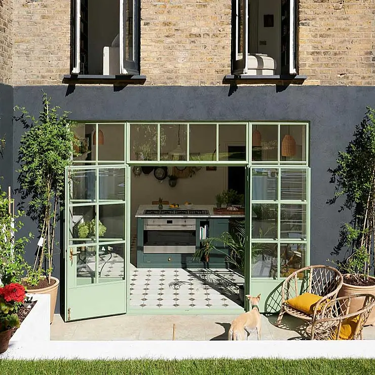 DE VOL KITCHENS