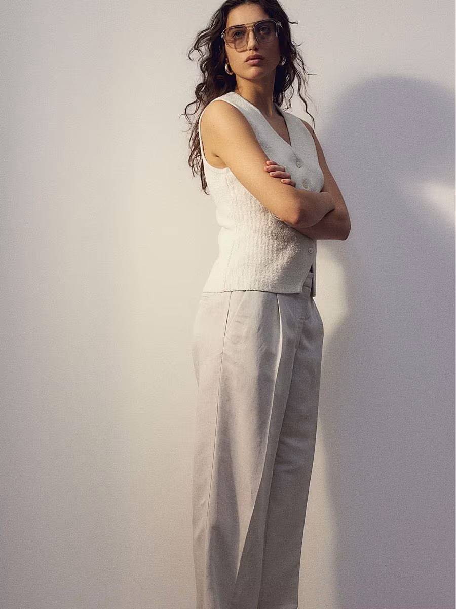 The-Gloss-Magazine-best pleat front trousers-3