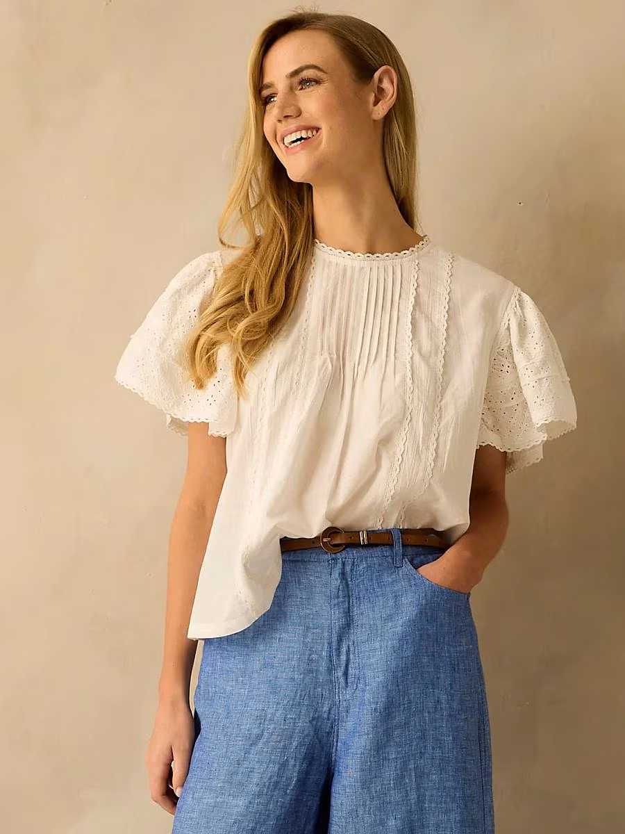 The-Gloss-Magazine-pretty spring blouses-10