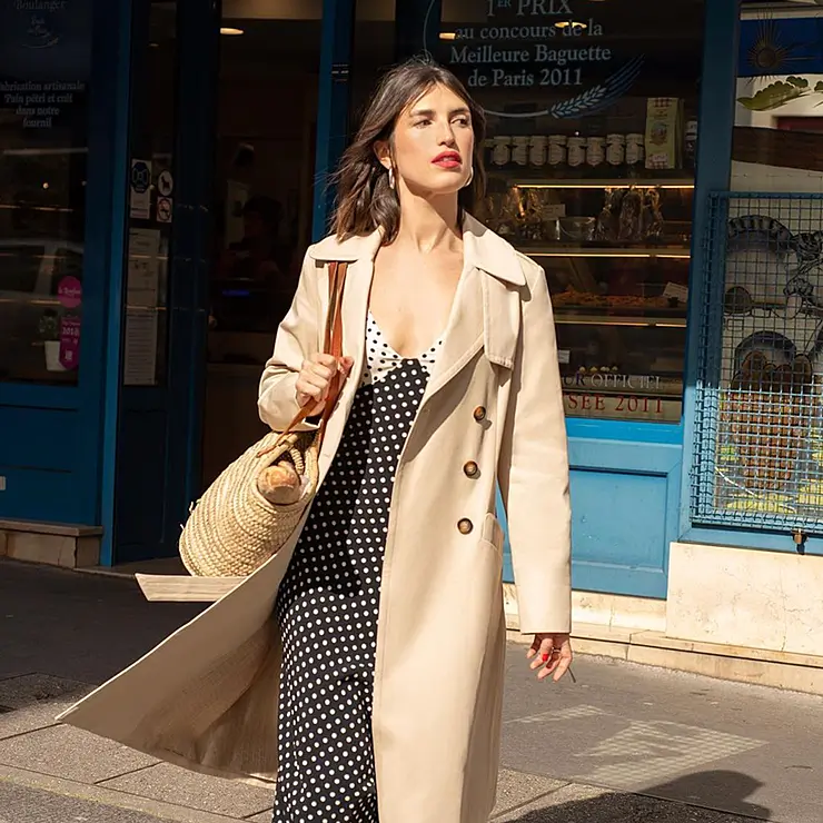 Instagram @jeannedamas