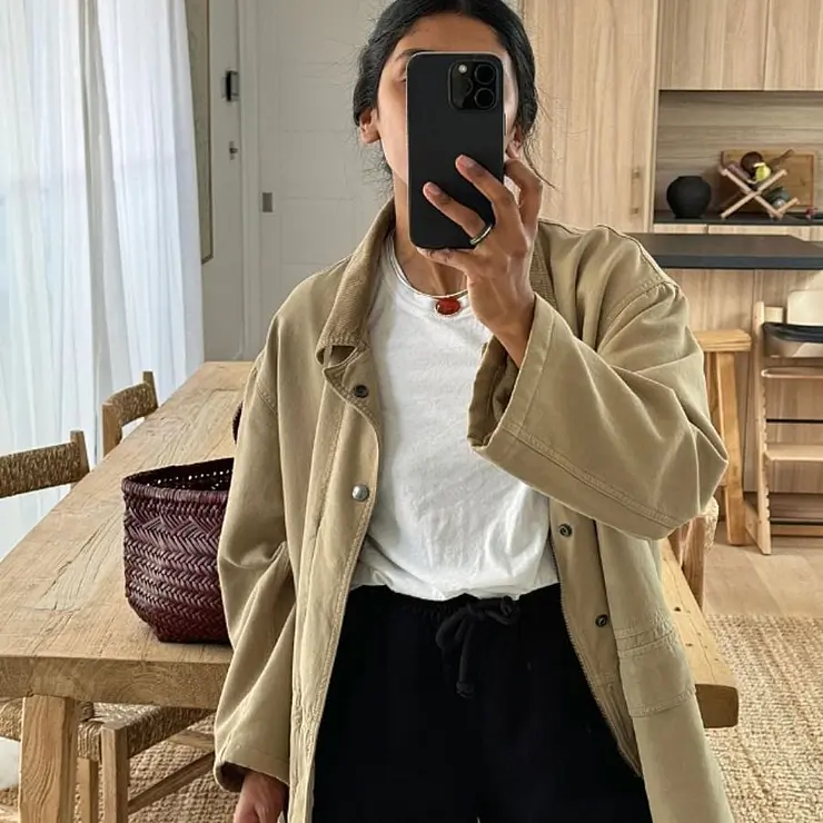 Instagram @monikh
