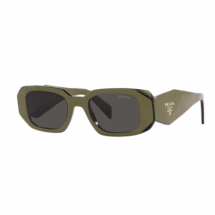 The-Gloss-Magazine-holiday-dressing-essentials-17