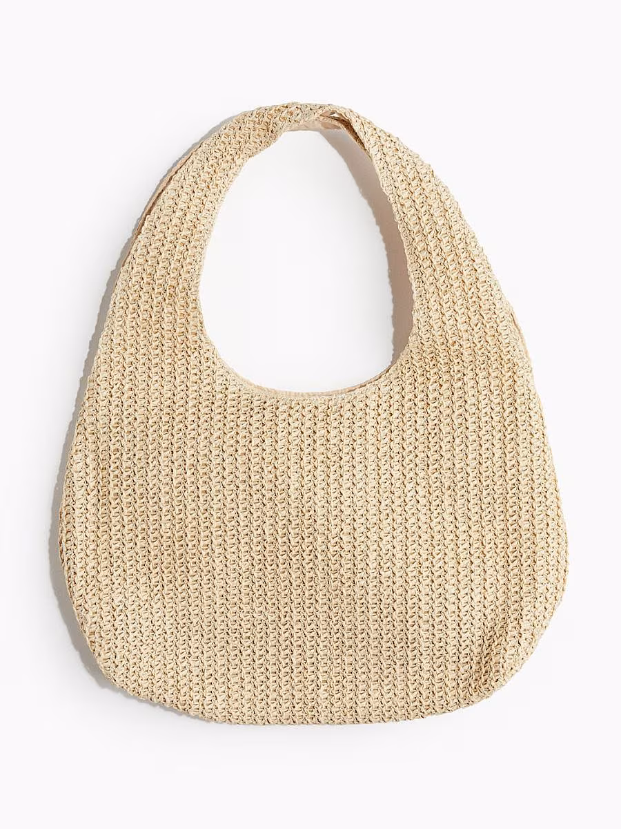 The-Gloss-Magazine-raffia-bag-trend-3