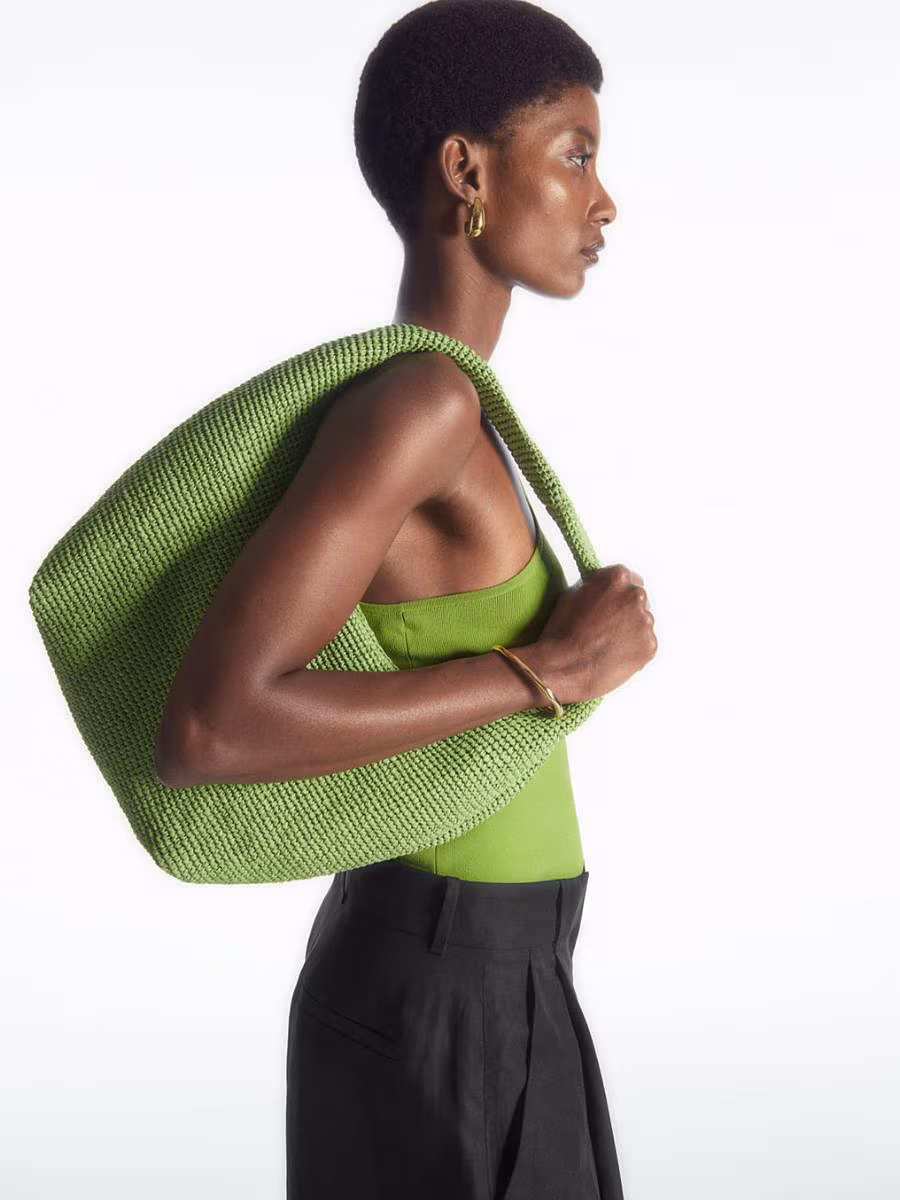 The-Gloss-Magazine-raffia-bag-trend-5