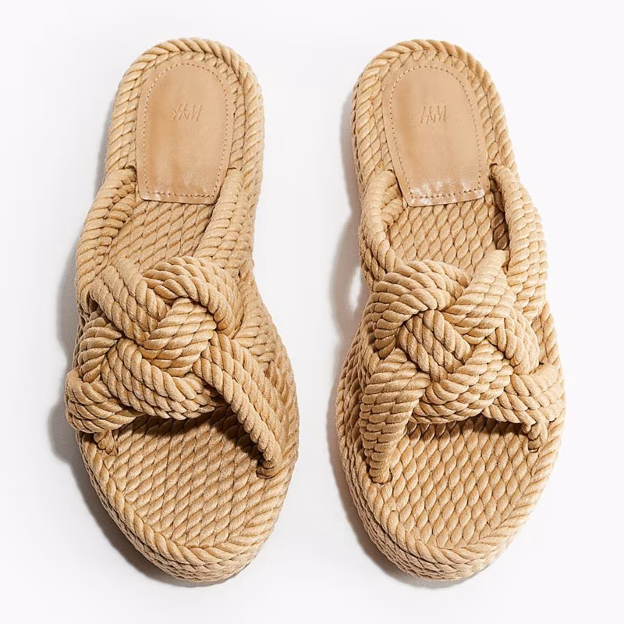 The-Gloss-Magazine-summer-sandal-trends-4