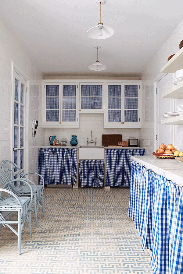 Veere---SU699_AD_VGrenney_Tangier_Kitchen1_hero