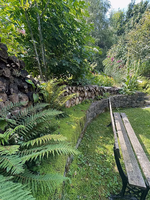 Green-Roads-Garden