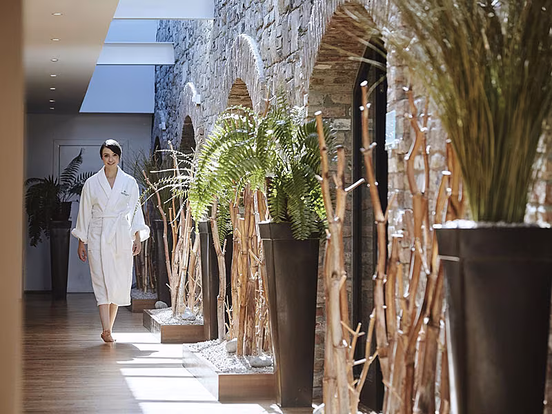 farnham-estate-health-spa-website-size