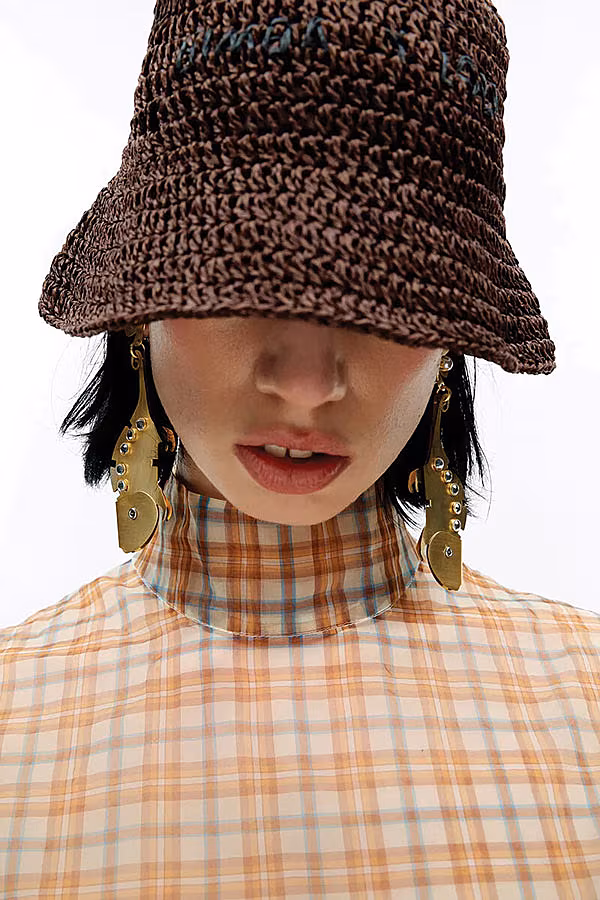 BIMBA-Y-LOLA-SS24-CHOCOLATE-PLAITED-HAT