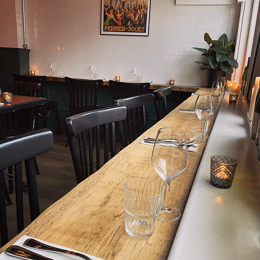 Food---wine-bar-