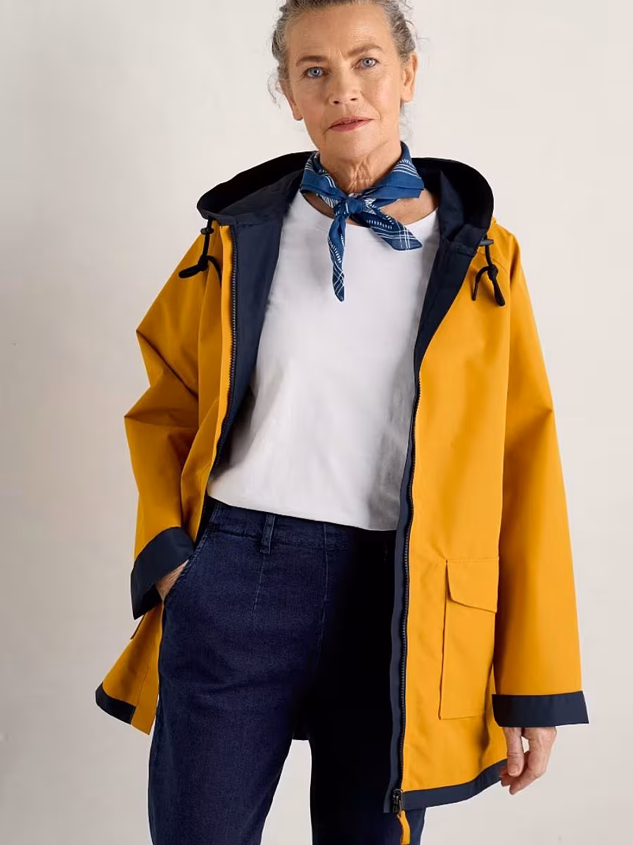 The-Gloss-Magazine-Irish-staycation-dressing-4