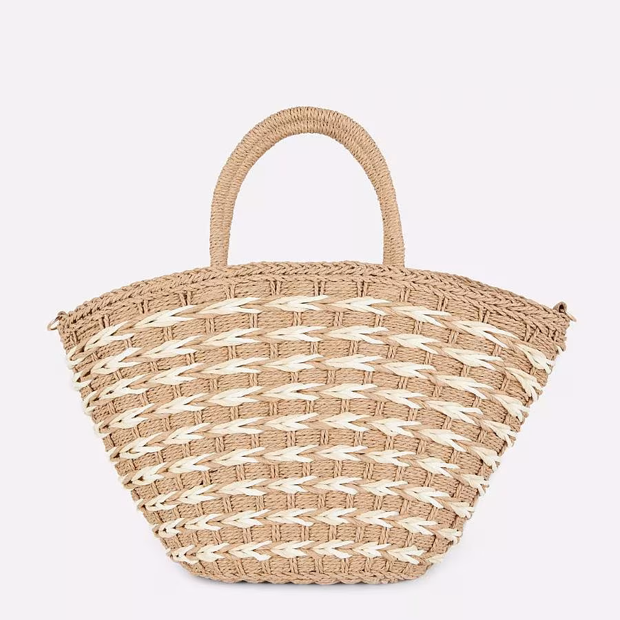 The-Gloss-Magazine-holiday-packing-essentials-7
