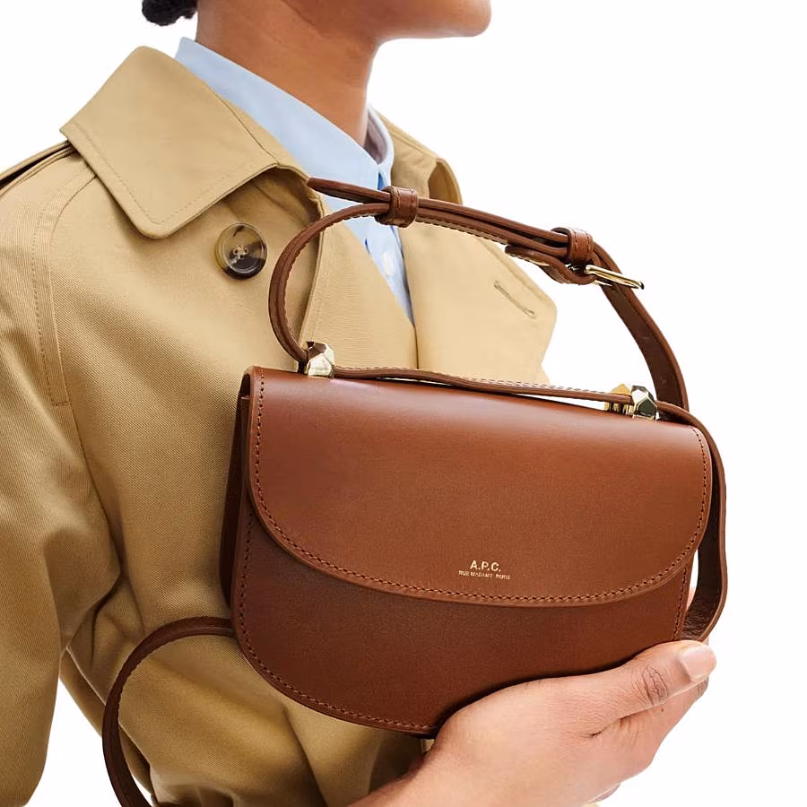 The-Gloss-Magazine-sale-handbags-8